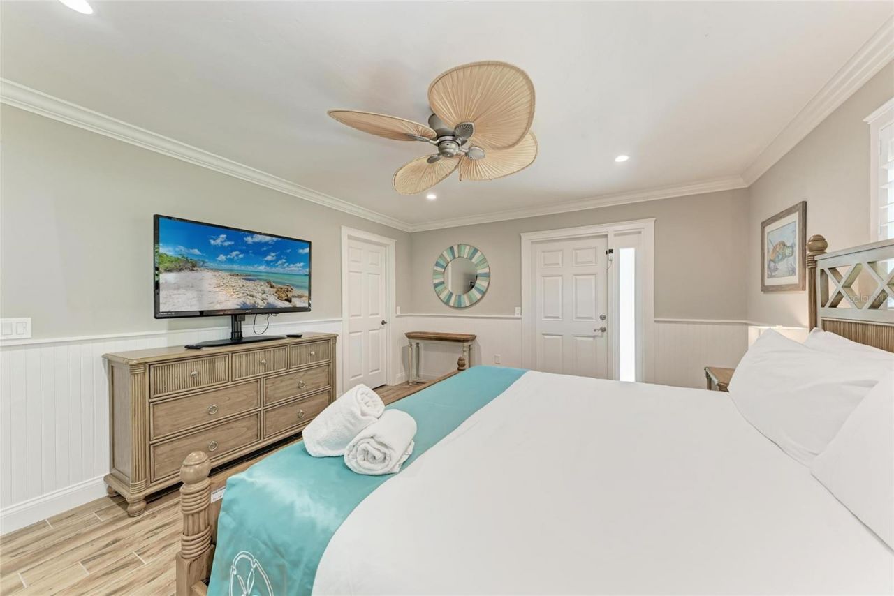 733 Holly Road, Anna Maria, FL 34216 Photo