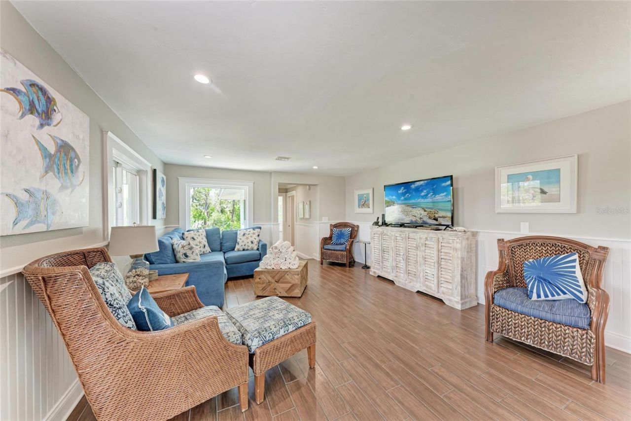 733 Holly Road, Anna Maria, FL 34216 Photo