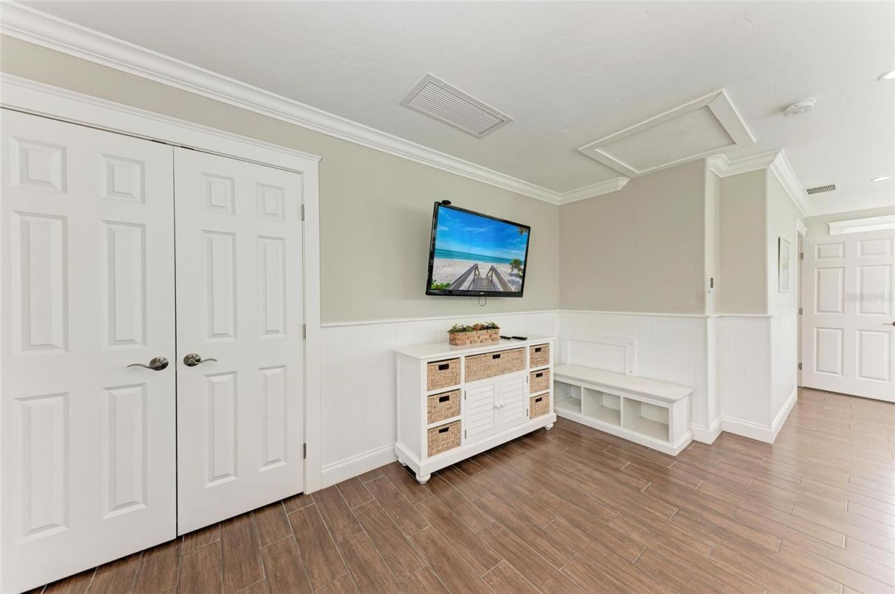 733 Holly Road, Anna Maria, FL 34216 Photo