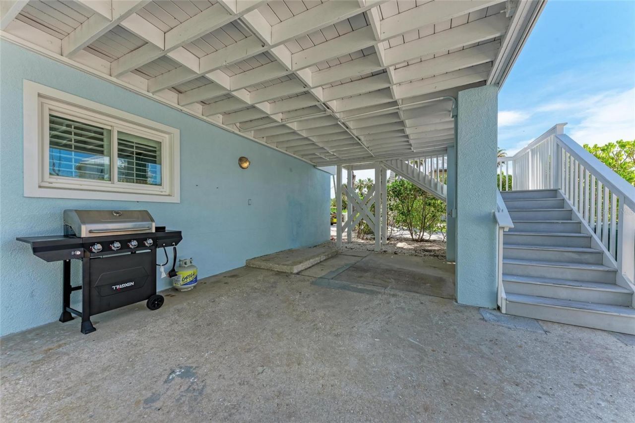 733 Holly Road, Anna Maria, FL 34216 Photo