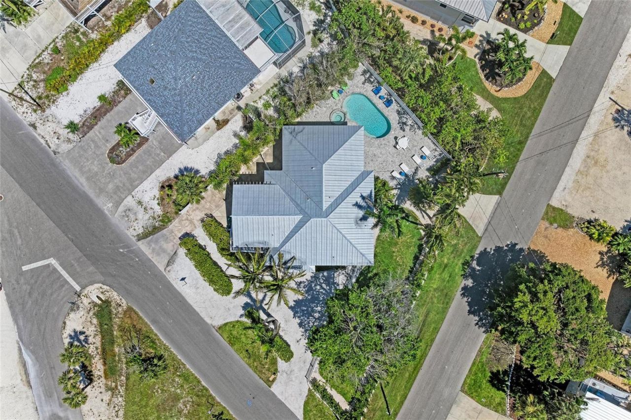 733 Holly Road, Anna Maria, FL 34216 Photo