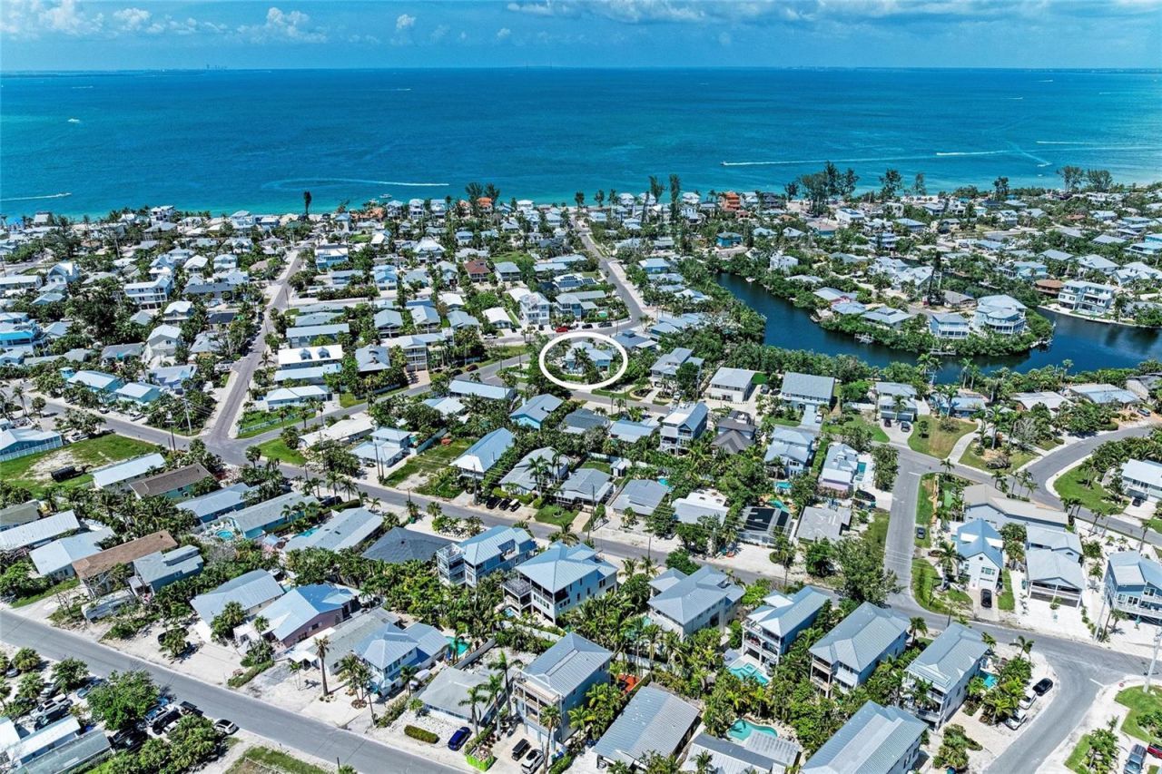 733 Holly Road, Anna Maria, FL 34216 Photo