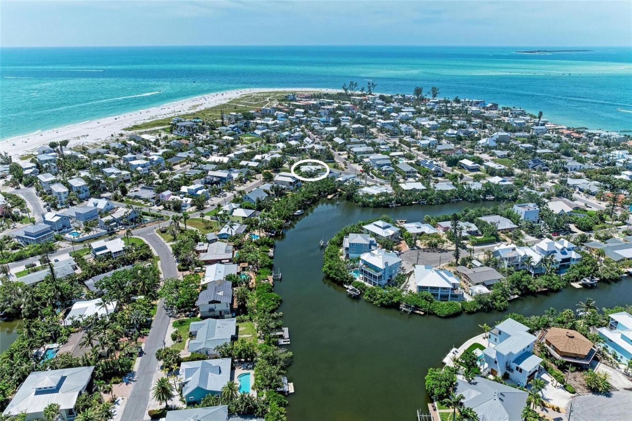 733 Holly Road, Anna Maria, FL 34216 Photo