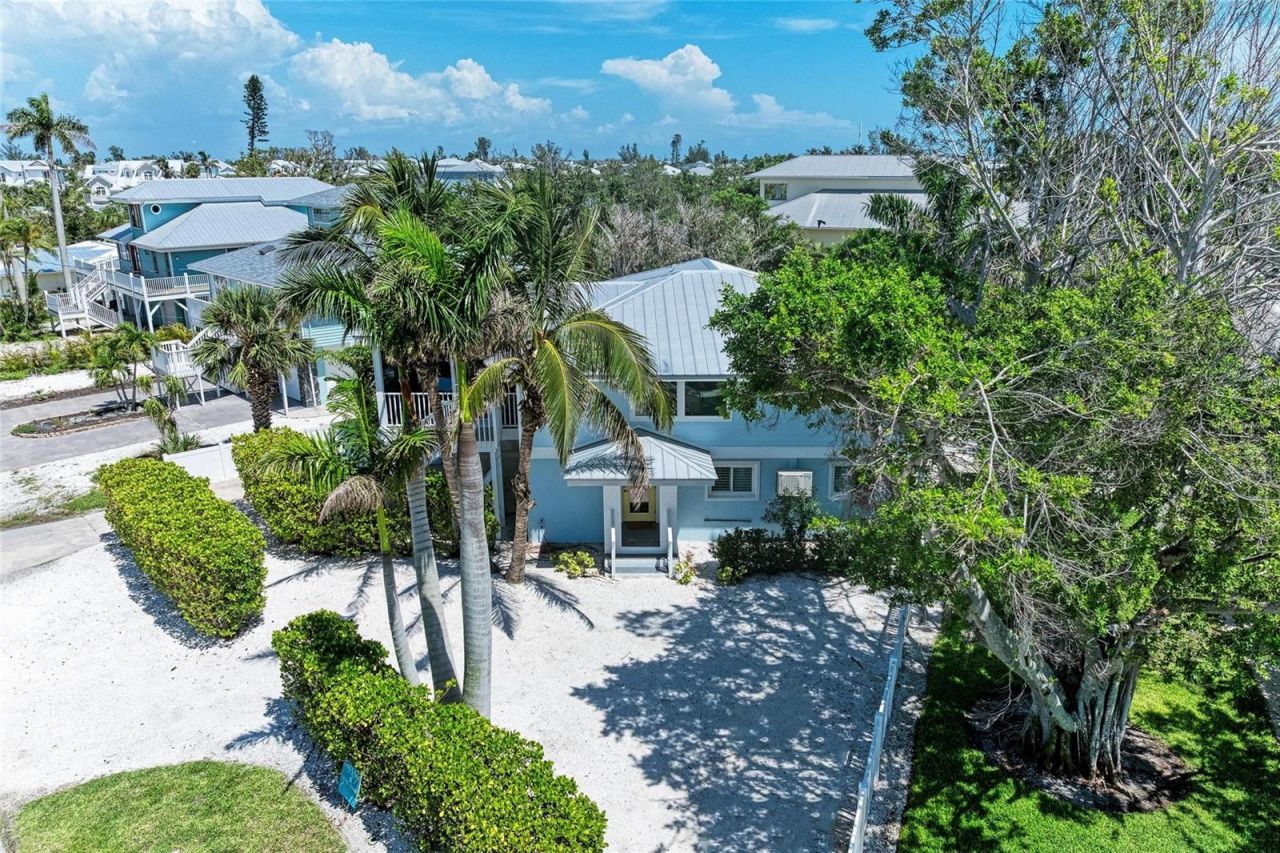 733 Holly Road, Anna Maria, FL 34216 Photo