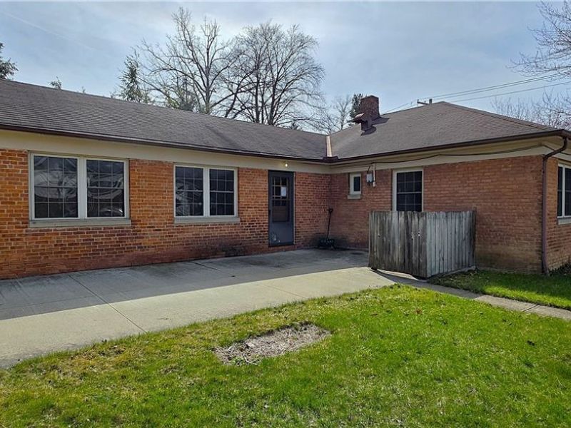 24 Beech Street, Berea, OH 44017 Photo 2