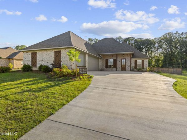 112 Richburg Court, Pearl, MS 39208