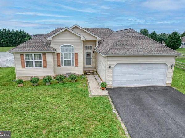 48 INDIA DRIVE, SMYRNA, DE 19977