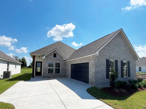 17227 Tidewater Ln, Baton Rouge, LA 70810