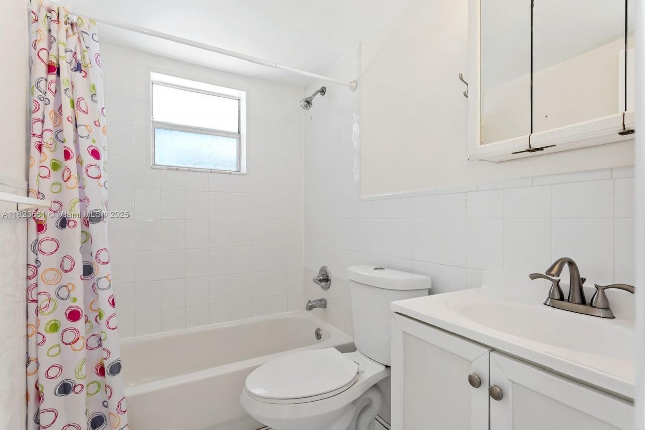 1800 SW 25th St, Unit 2102, Miami, FL 33133 Photo