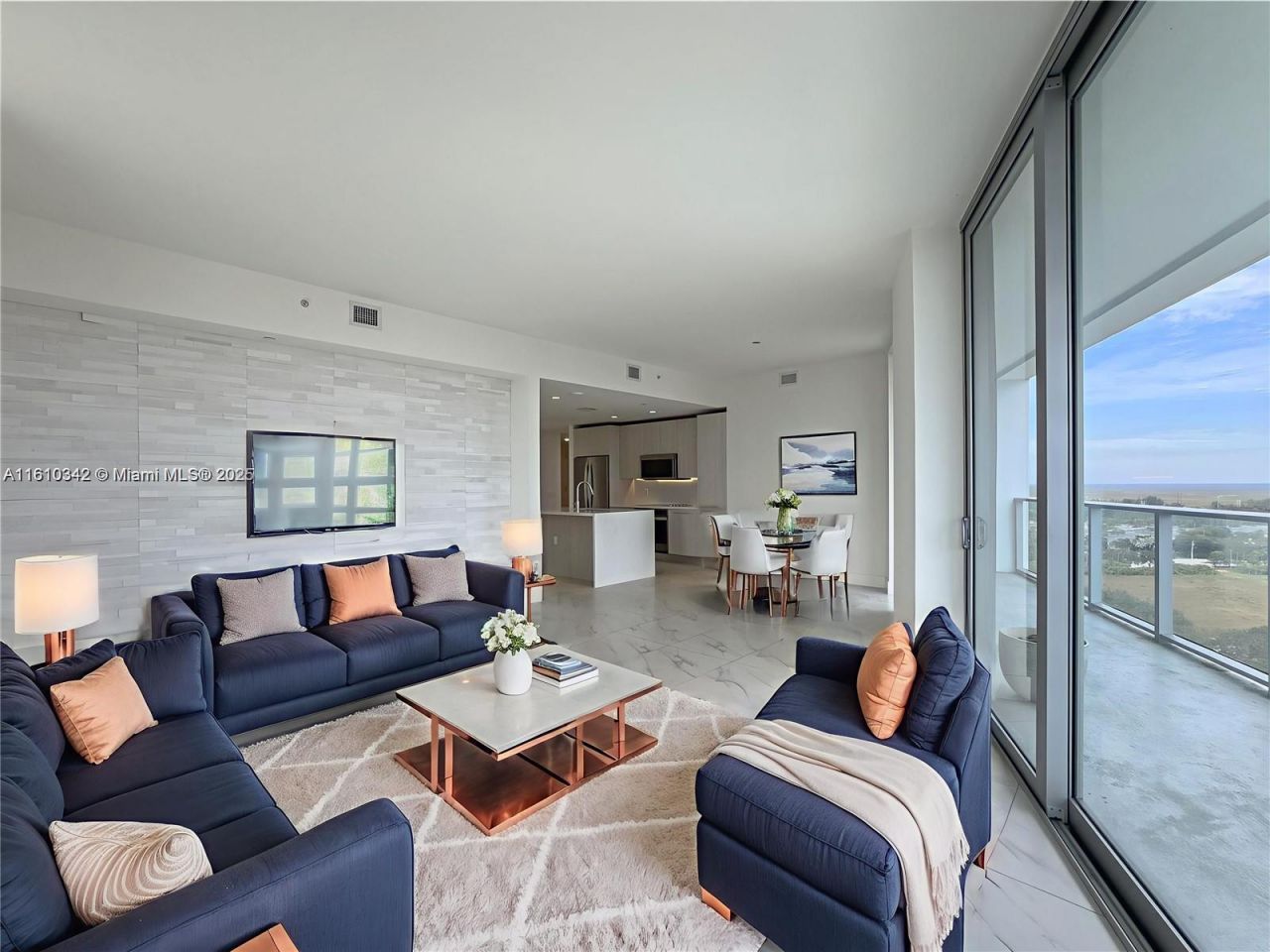 2000 Metropica Way, Unit 2009, Sunrise, FL 33323 Photo