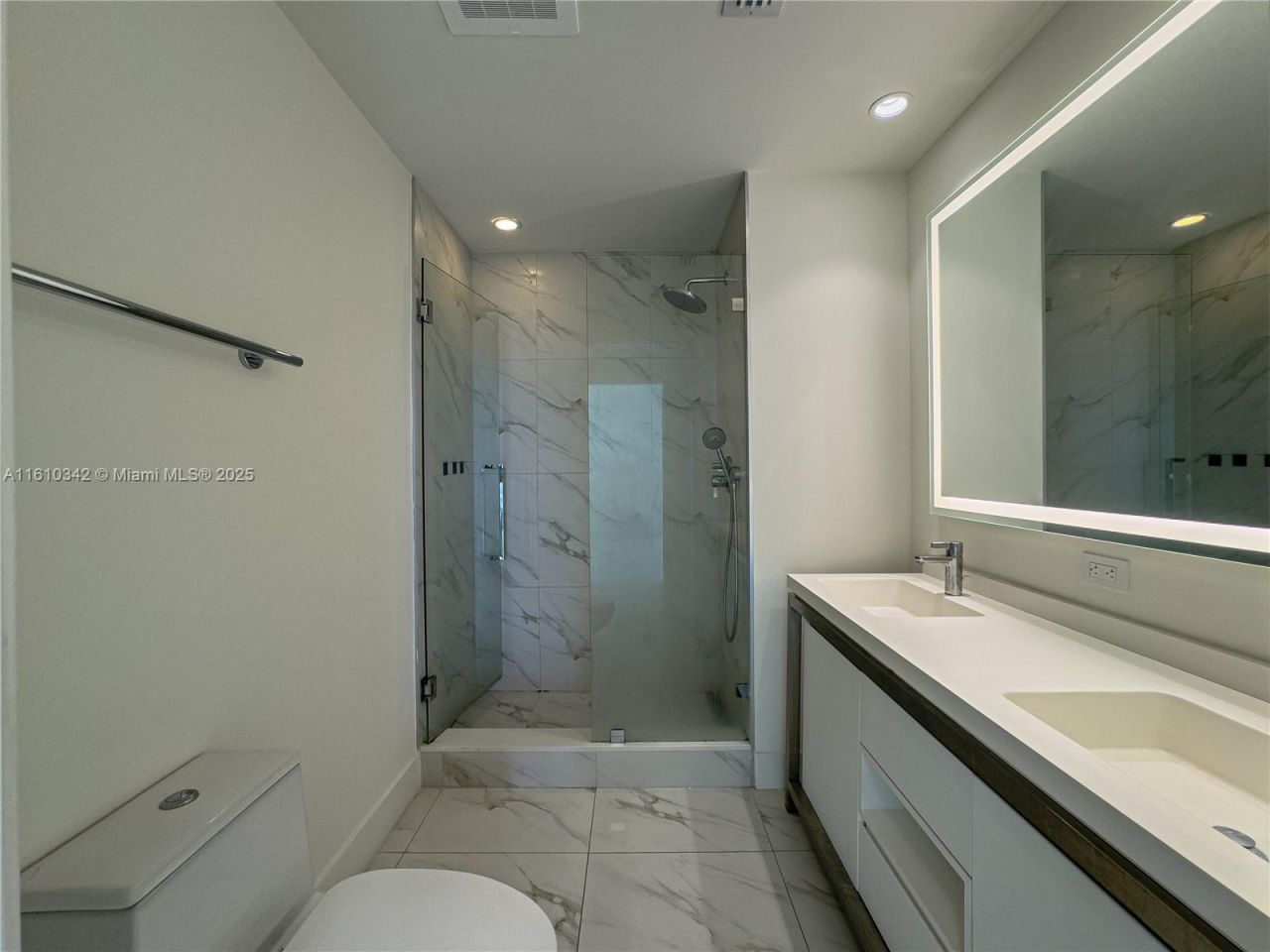 2000 Metropica Way, Unit 2009, Sunrise, FL 33323 Photo