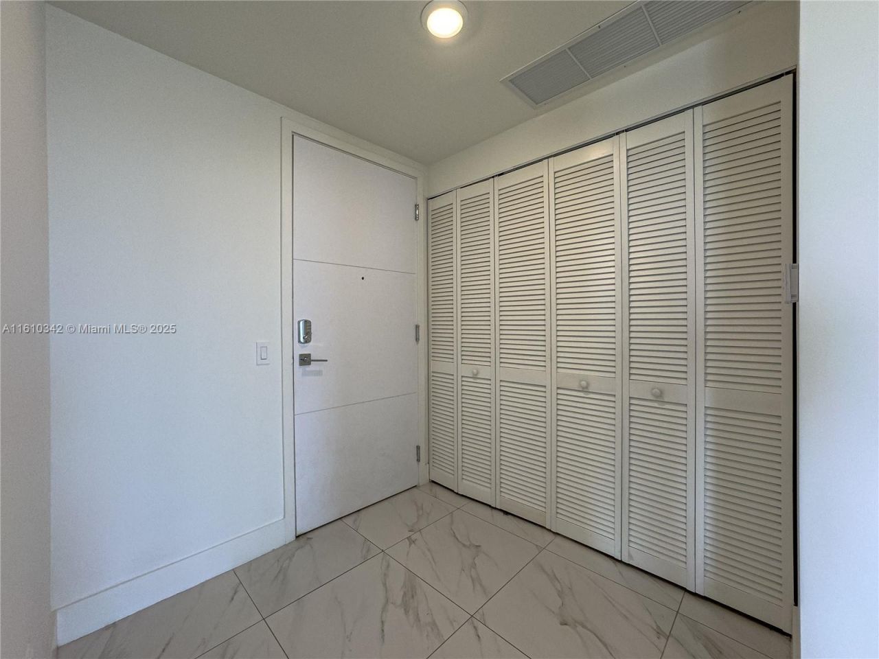 2000 Metropica Way, Unit 2009, Sunrise, FL 33323 Photo