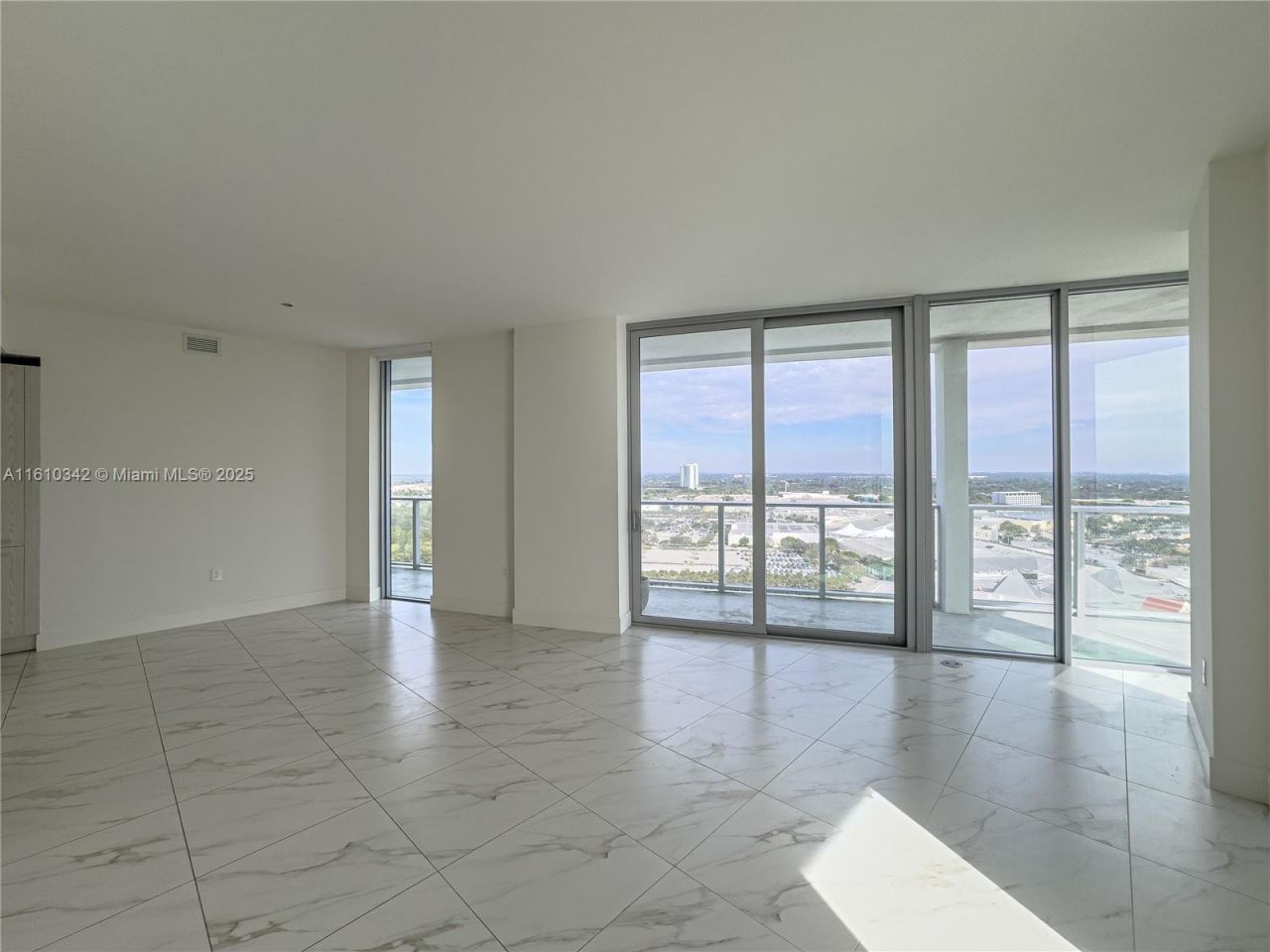 2000 Metropica Way, Unit 2009, Sunrise, FL 33323 Photo