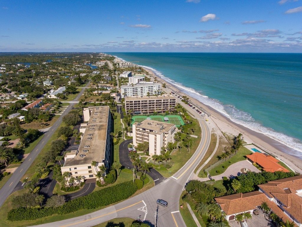 528 7th Square, Unit 102, Vero Beach, FL 32962 Photo