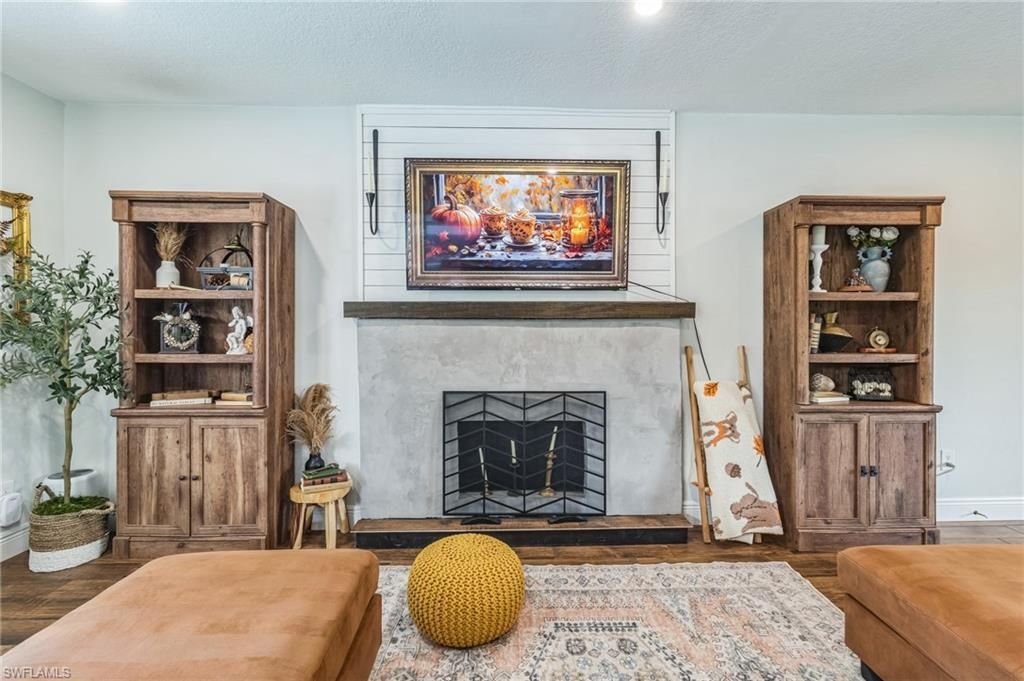 1019 Wyomi Dr, Fort Myers, FL 33919 Photo
