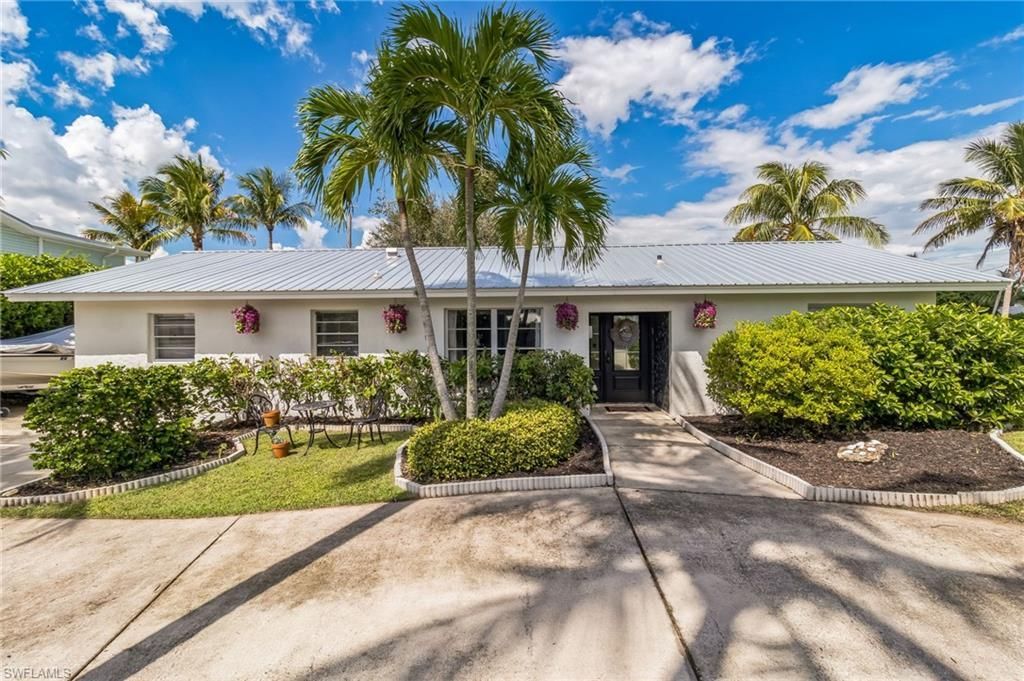 1019 Wyomi Dr, Fort Myers, FL 33919 Photo
