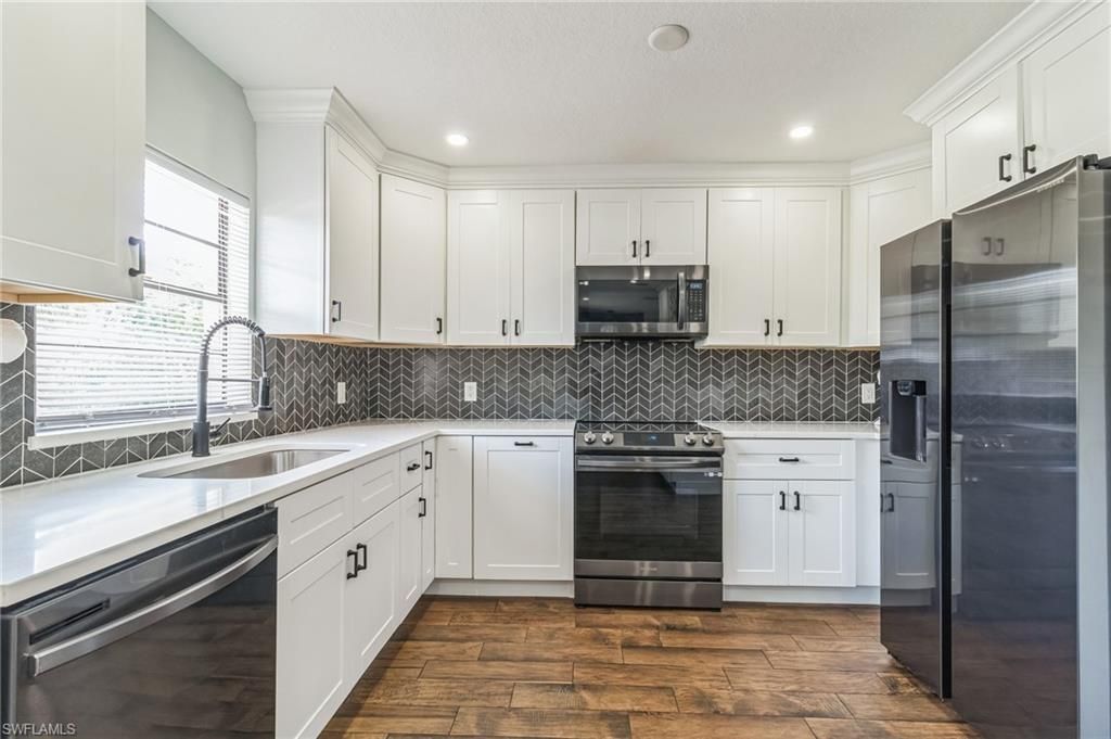 1019 Wyomi Dr, Fort Myers, FL 33919 Photo