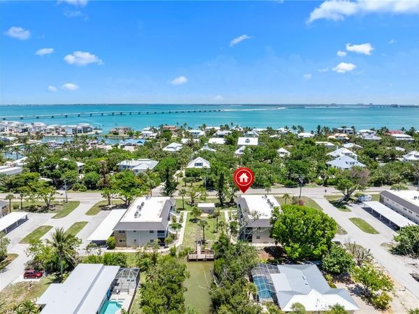 601 Periwinkle WAY, Unit D1, SANIBEL, FL 33957