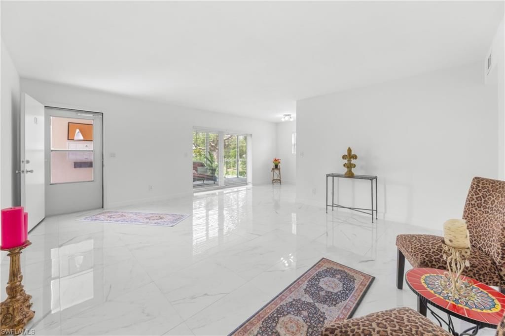 601 Periwinkle Way, Unit D1, Sanibel, FL 33957 Photo