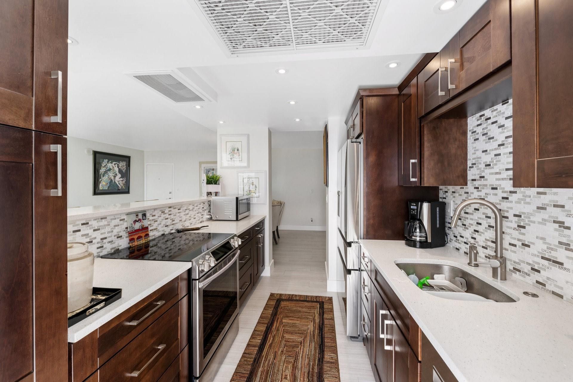 2715 N Ocean Boulevard, Unit 17D, Fort Lauderdale, FL 33308 Photo