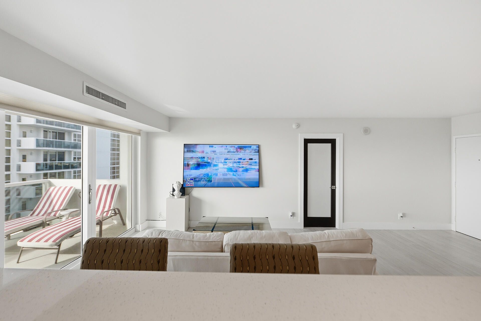 2715 N Ocean Boulevard, Unit 17D, Fort Lauderdale, FL 33308 Photo