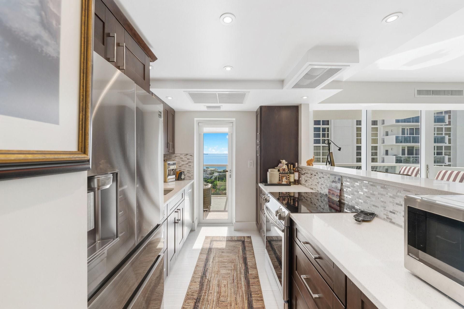 2715 N Ocean Boulevard, Unit 17D, Fort Lauderdale, FL 33308 Photo