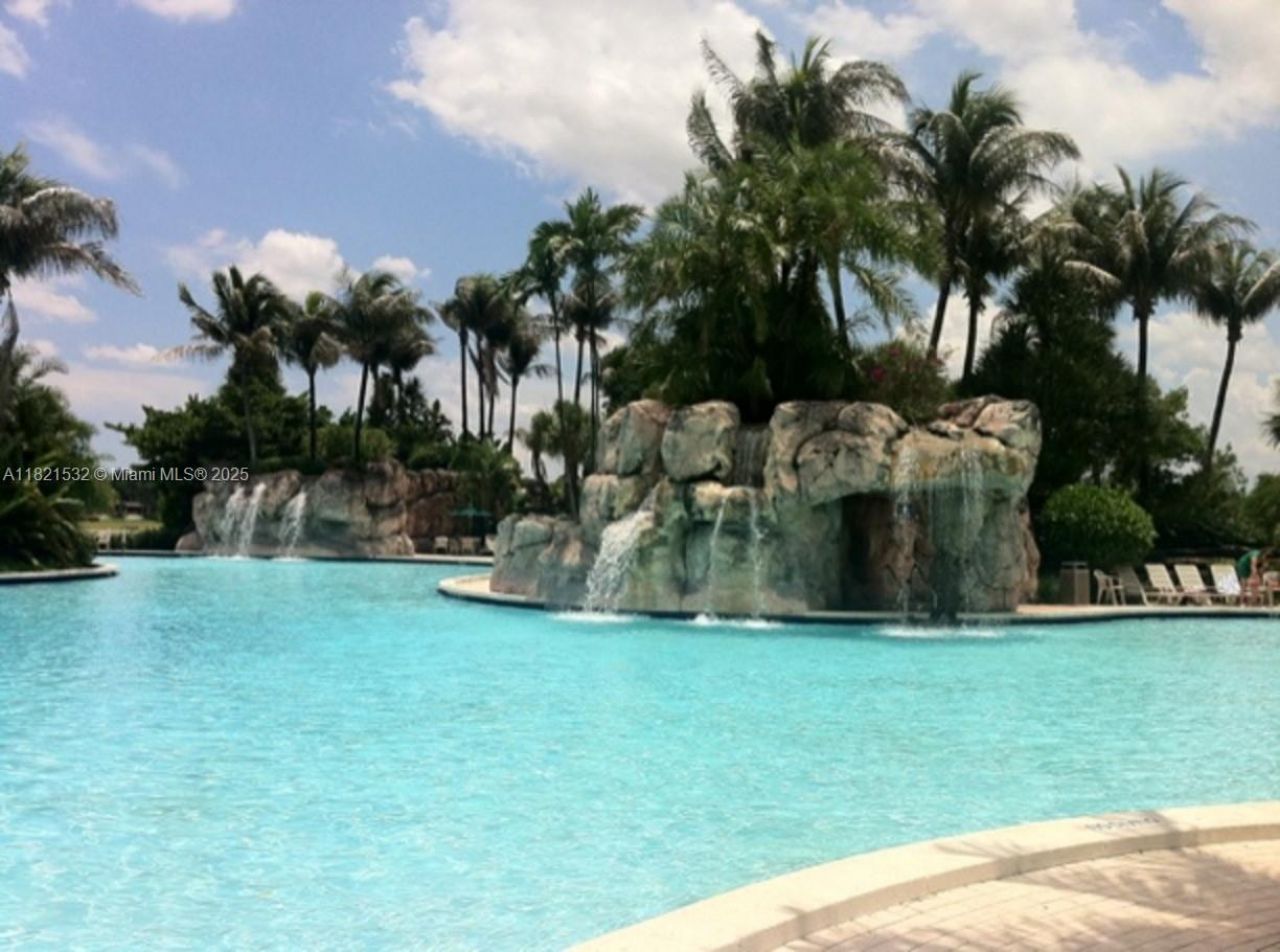 10932 NW 69 St, Doral, FL 33178 Photo