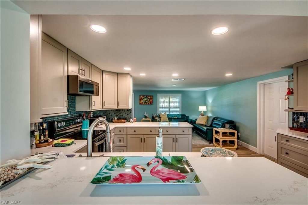 2891 Cussell Dr, Saint James City, FL 33956 Photo