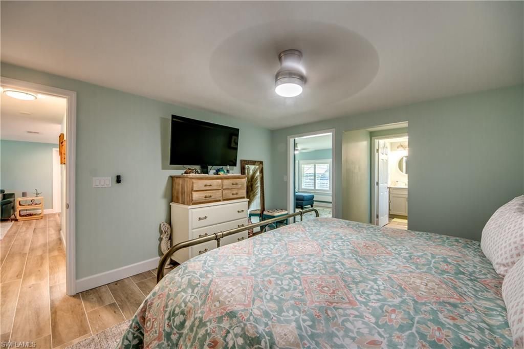 2891 Cussell Dr, Saint James City, FL 33956 Photo