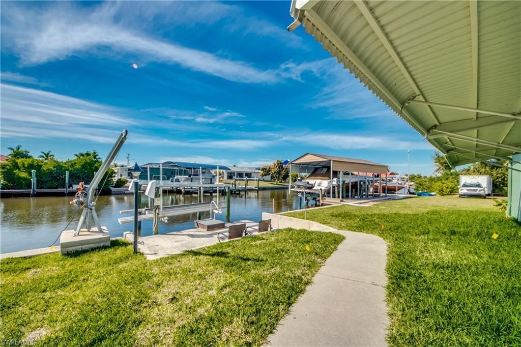 2891 Cussell Dr, Saint James City, FL 33956 Photo