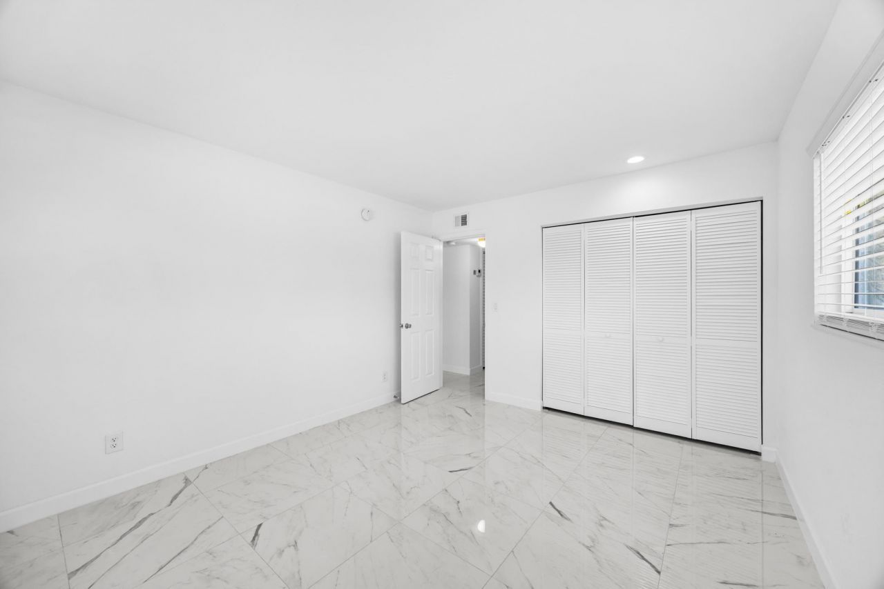 601 Periwinkle Way, Unit D1, Sanibel, FL 33957 Photo