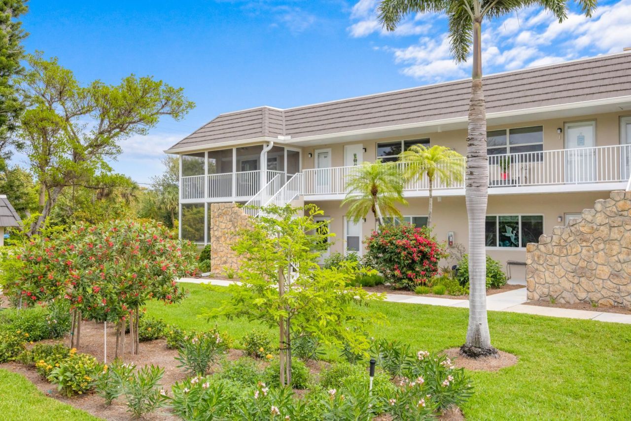 601 Periwinkle Way, Unit D1, Sanibel, FL 33957 Photo