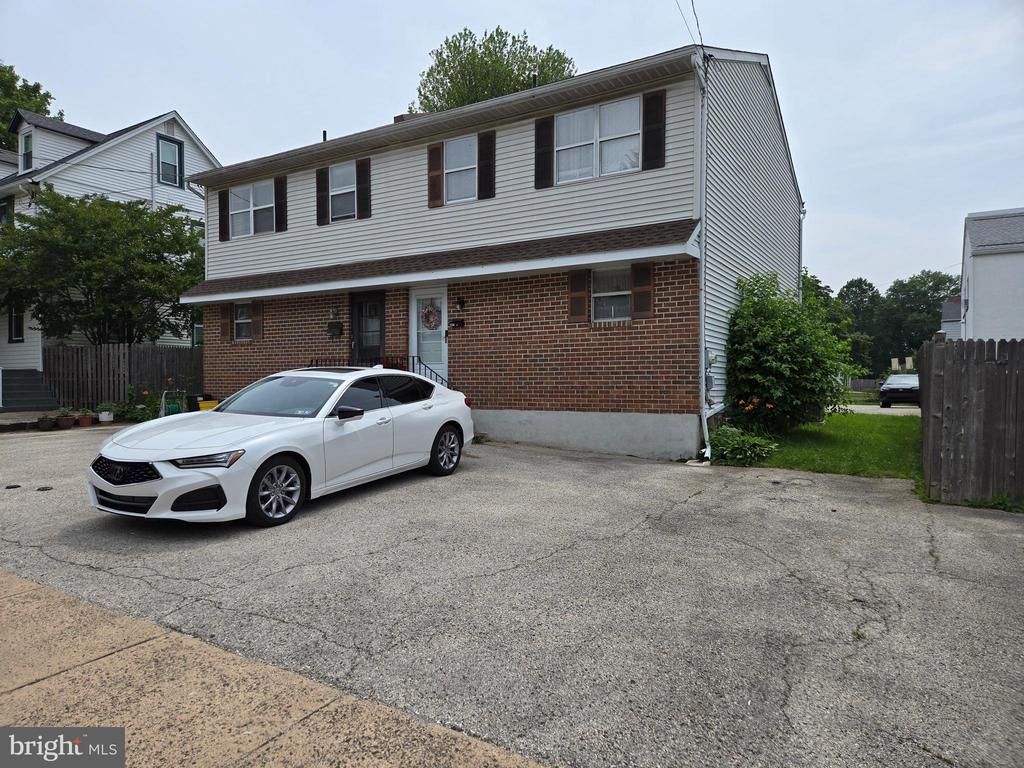 1106 E PLEASANT AVENUE, GLENSIDE, PA 19038