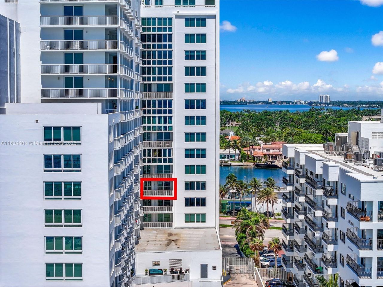 5401 Collins Ave, Unit 419, Miami Beach, FL 33140 Photo