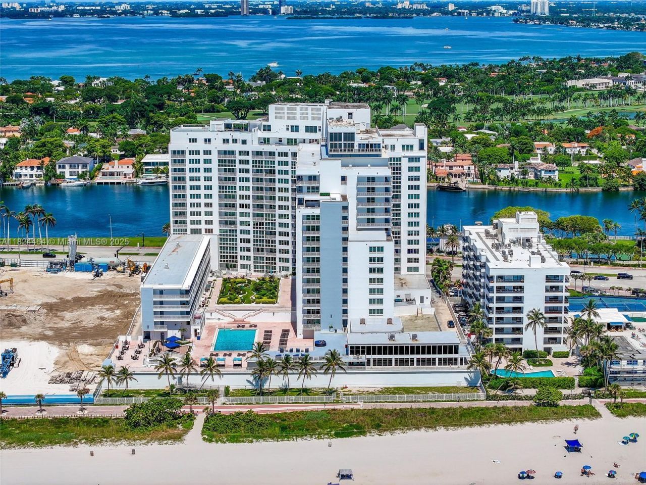 5401 Collins Ave, Unit 419, Miami Beach, FL 33140 Photo