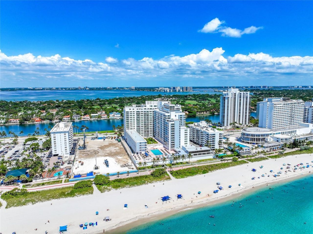 5401 Collins Ave, Unit 419, Miami Beach, FL 33140 Photo