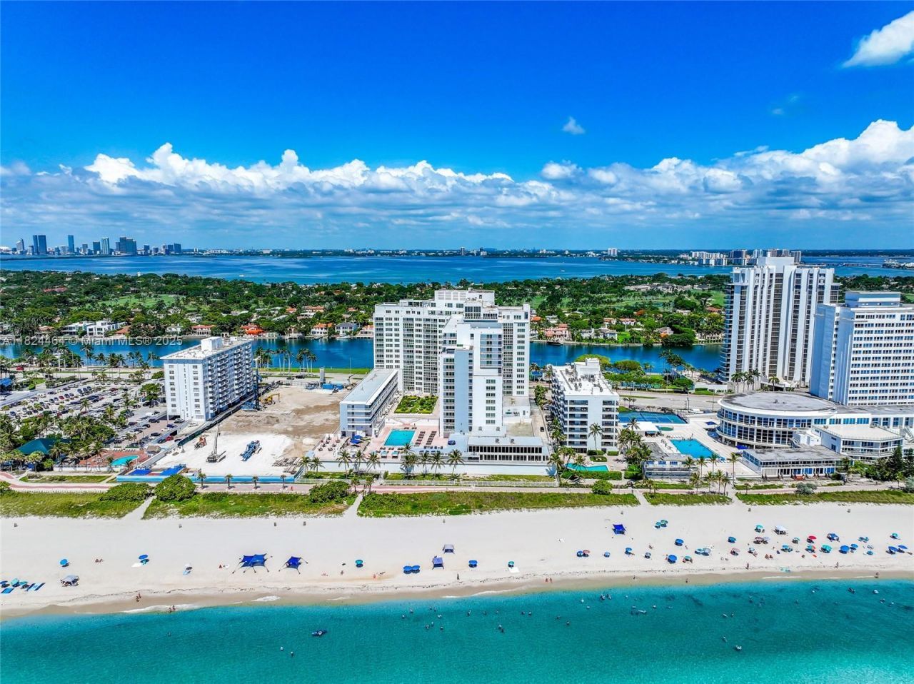 5401 Collins Ave, Unit 419, Miami Beach, FL 33140 Photo