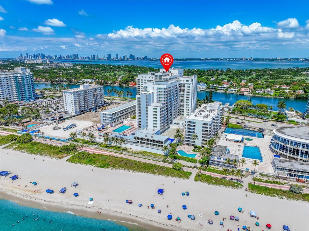 5401 Collins Ave, Unit 419, Miami Beach, FL 33140 Photo