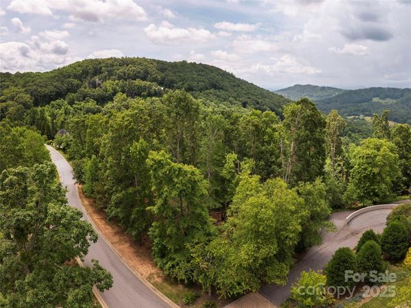 28 Windcliff Drive, Asheville, NC 28803
