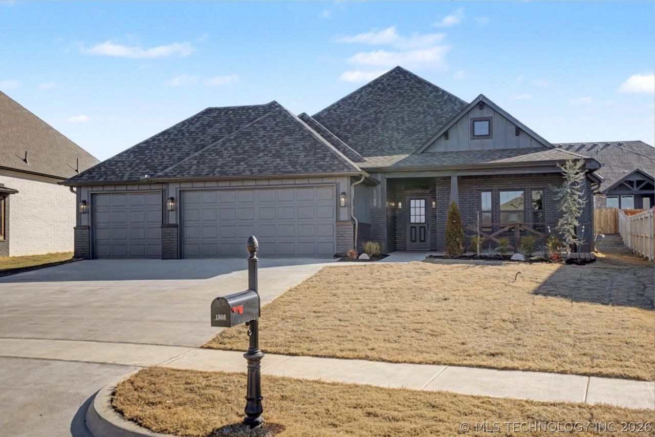 1505 N 71st Street, Broken Arrow, OK 74014 Main Photo