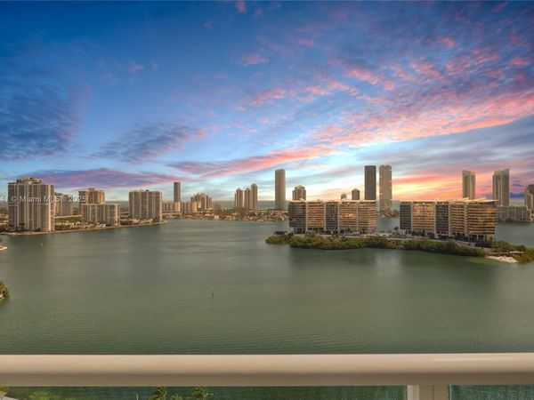 3301 NE 183rd St, Unit 2203, Aventura, FL 33160