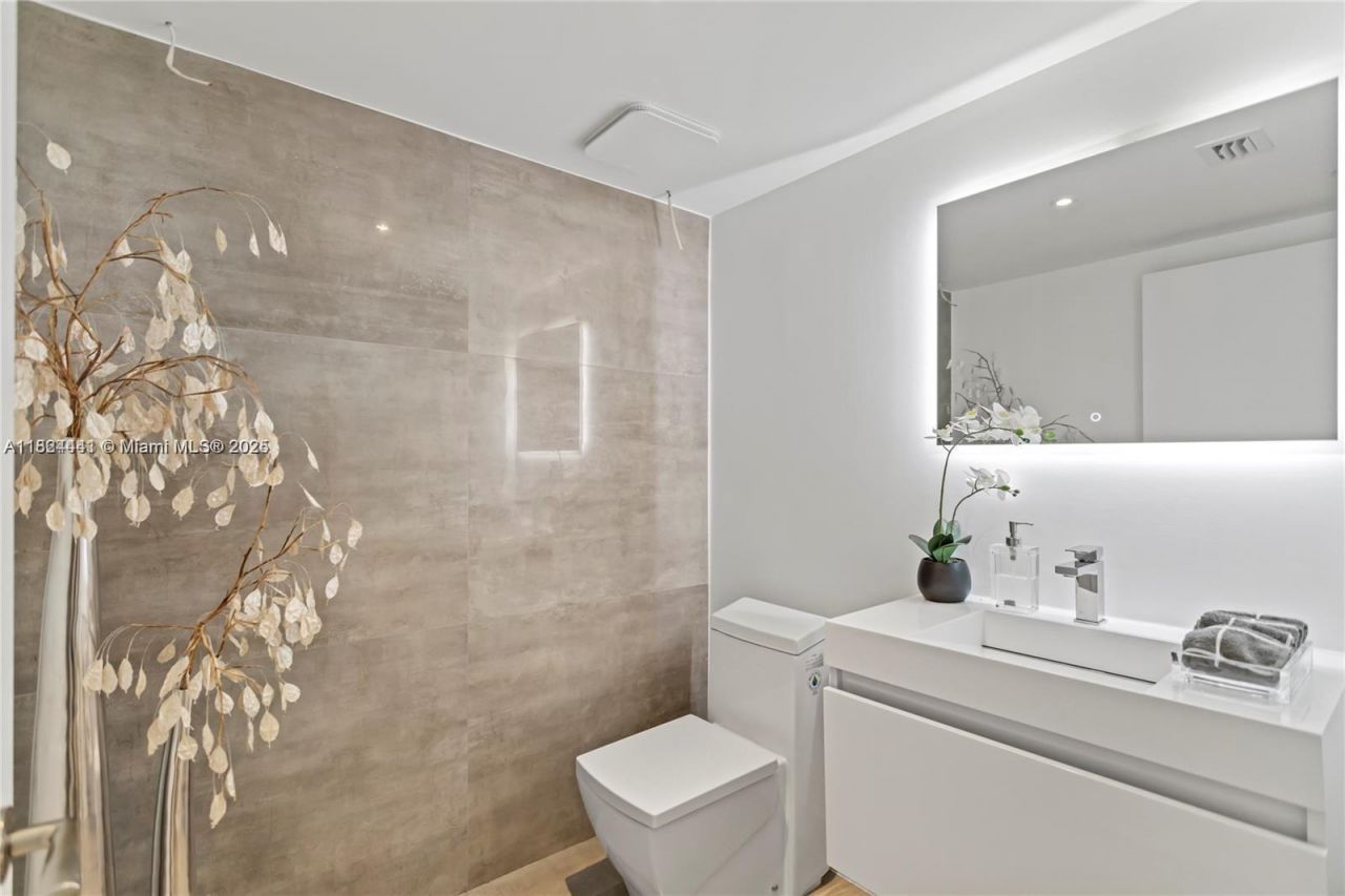 3301 NE 183rd St, Unit 2203, Aventura, FL 33160 Photo