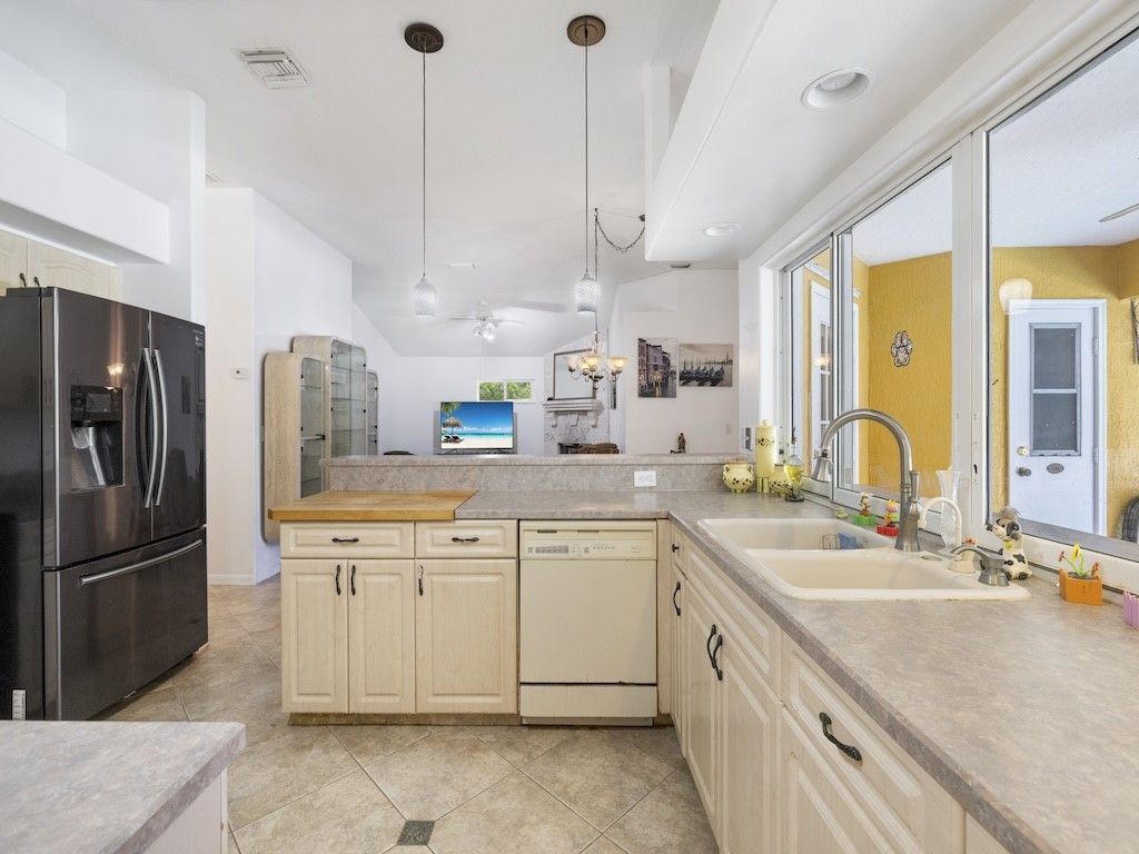 77 Joy Haven Drive, Sebastian, FL 32958 Photo