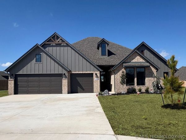 1416 N 71st Street, Broken Arrow, OK 74014