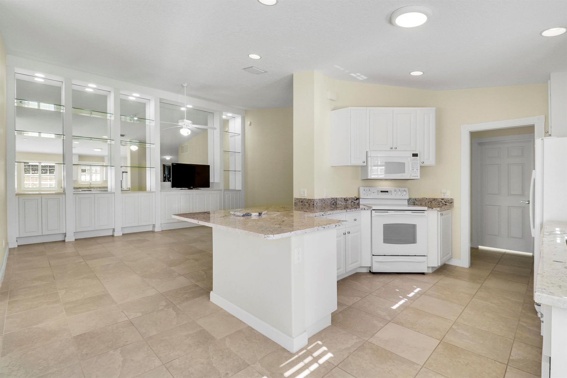 10628 SW Hartwick Drive, Port Saint Lucie, FL 34987 Photo