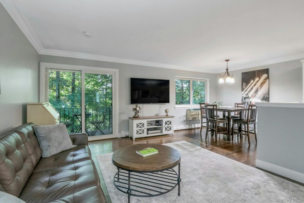 13 Scenic Drive, Unit D, Croton on Hudson, NY 10520 Main Photo