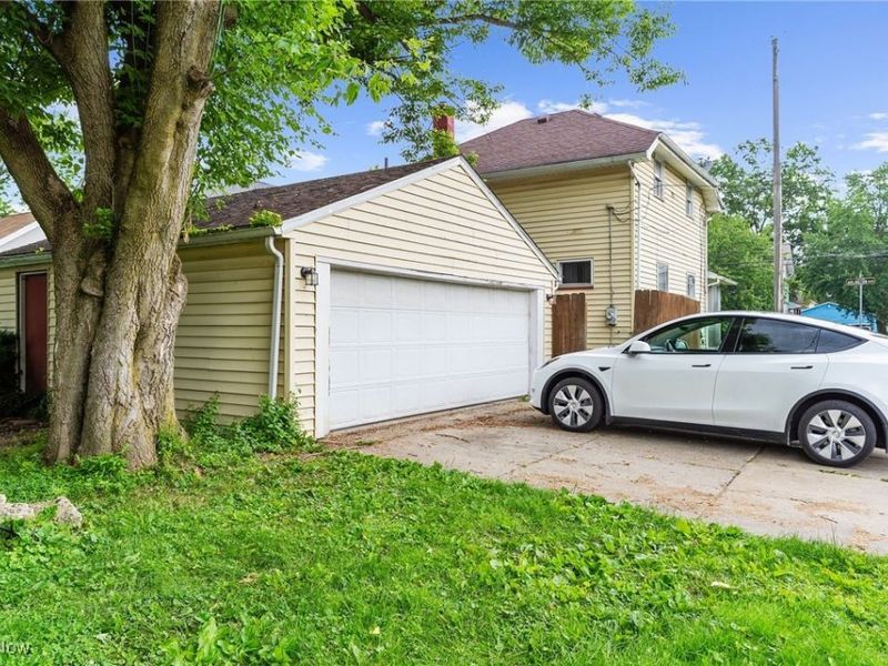 348 Arlington Boulevard, Newton Falls, OH 44444 Photo 5