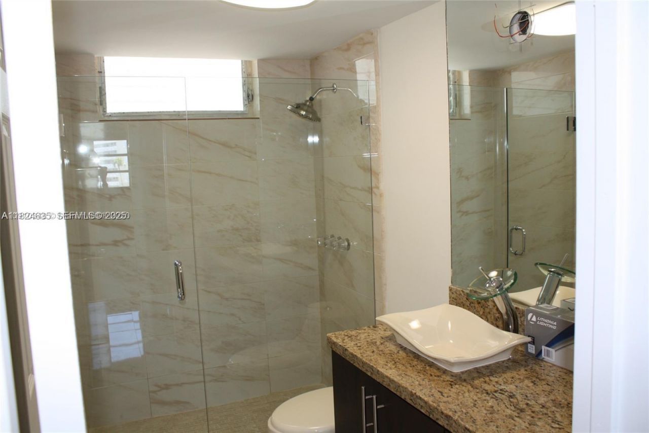 2930 Point East Dr, Unit E309, Aventura, FL 33160 Photo