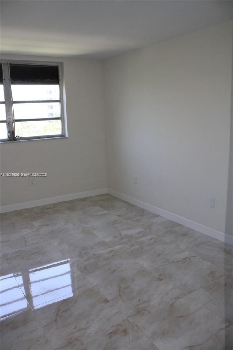2930 Point East Dr, Unit E309, Aventura, FL 33160 Photo