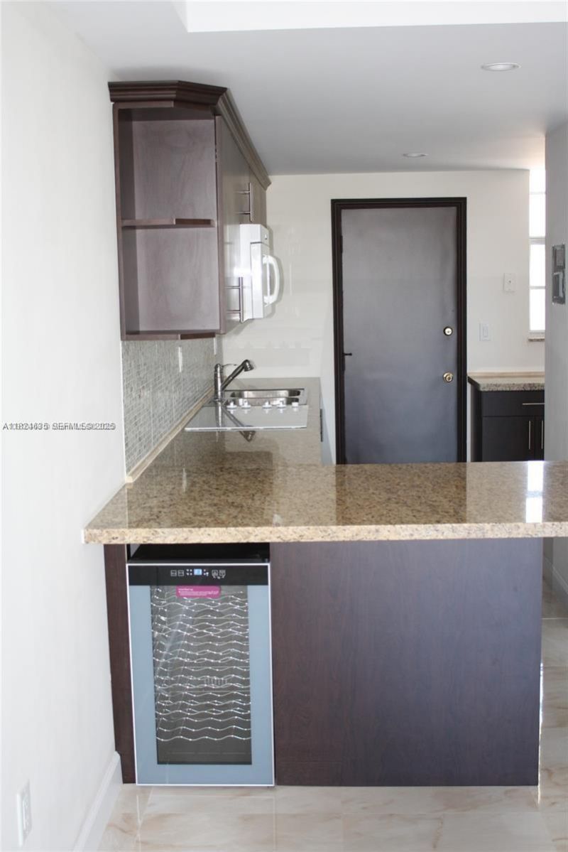 2930 Point East Dr, Unit E309, Aventura, FL 33160 Photo